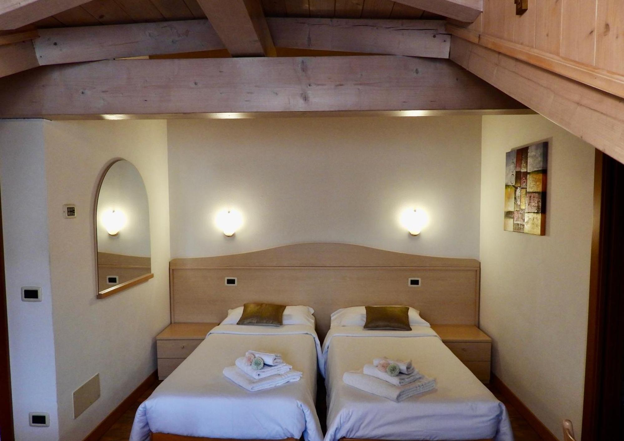 Hotel Garni Maffei Pinzolo Exteriér fotografie
